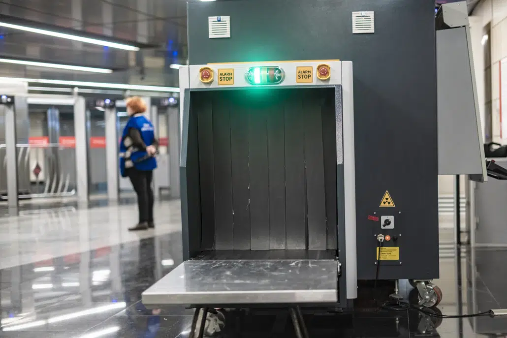 Scanner de radiologie industrielle pour le contrôle des bagages et marchandises